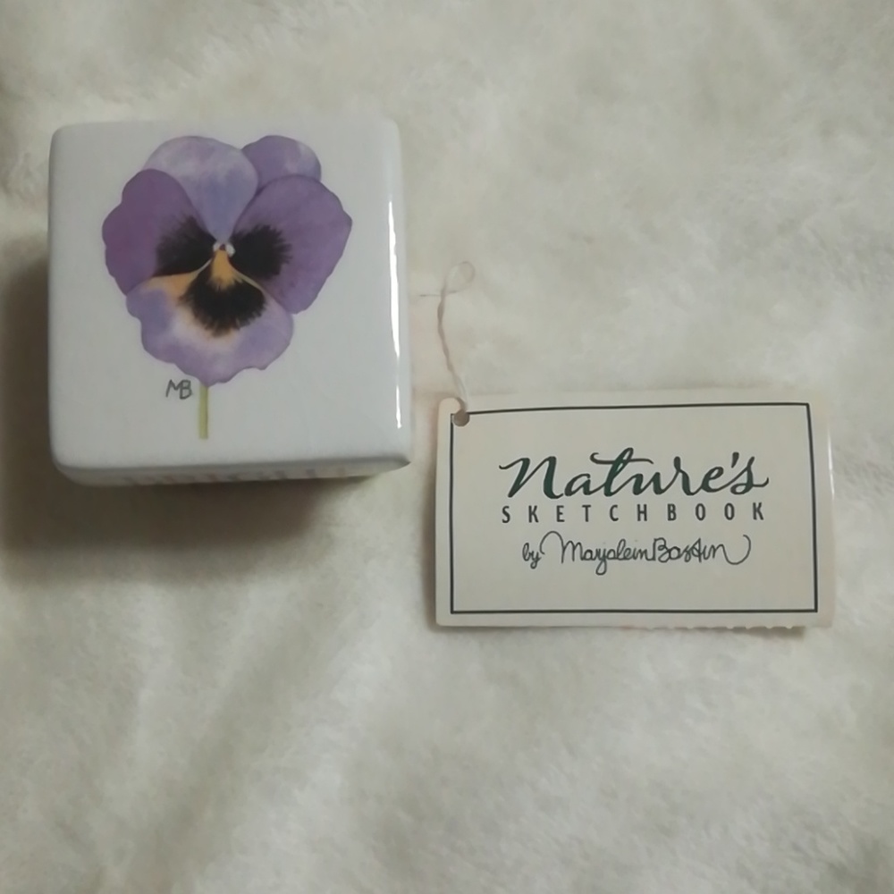 Hallmark Nature's Sketchbook small ceramic box